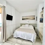 Estudio Torres Del Sol アロナ