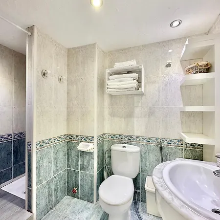 Estudio Torres Del Sol * أرونا