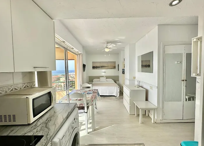 아파트 Estudio Torres Del Sol