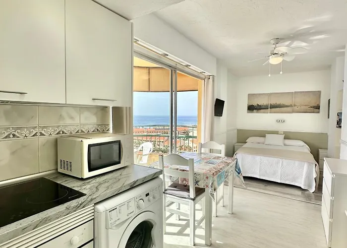 아파트 Estudio Torres Del Sol 아로나